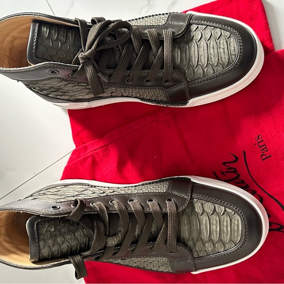 CHRISTIAN LOUBOUTIN
Crocodile Louis Flat Sneak. - Picture 2 of 13